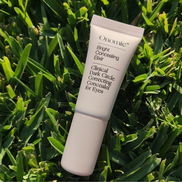 REVOLVE Onomie Bright Concealing Elixir Dark Circle Corrector ZHÁO Tan Neutral - Picture 2 of 7